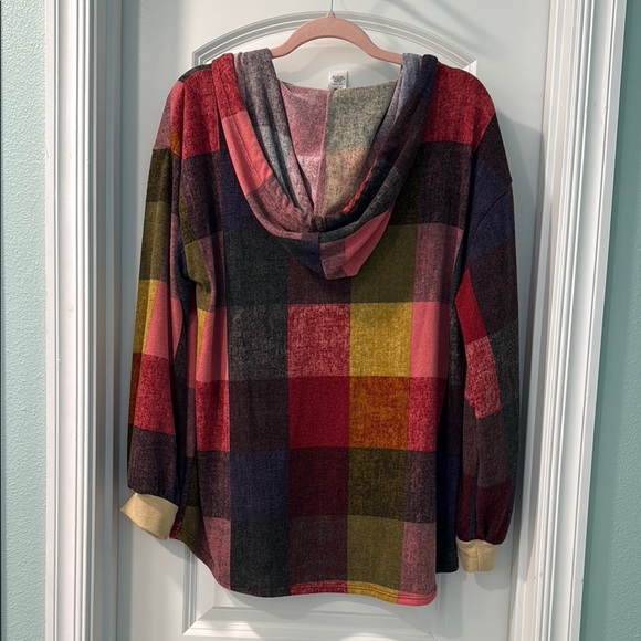 BiBi Plaid Hooded V-neck Cozy Knit - Picture 5 of 7